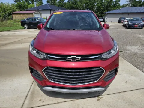 Photos of 2020 Chevrolet Trax LT for sale in Marion, IA at Houdek Auto Center