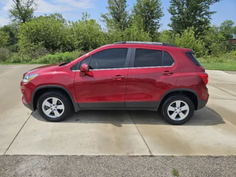 More photos of 2020 Chevrolet Trax LT at Houdek Auto Center, IA
