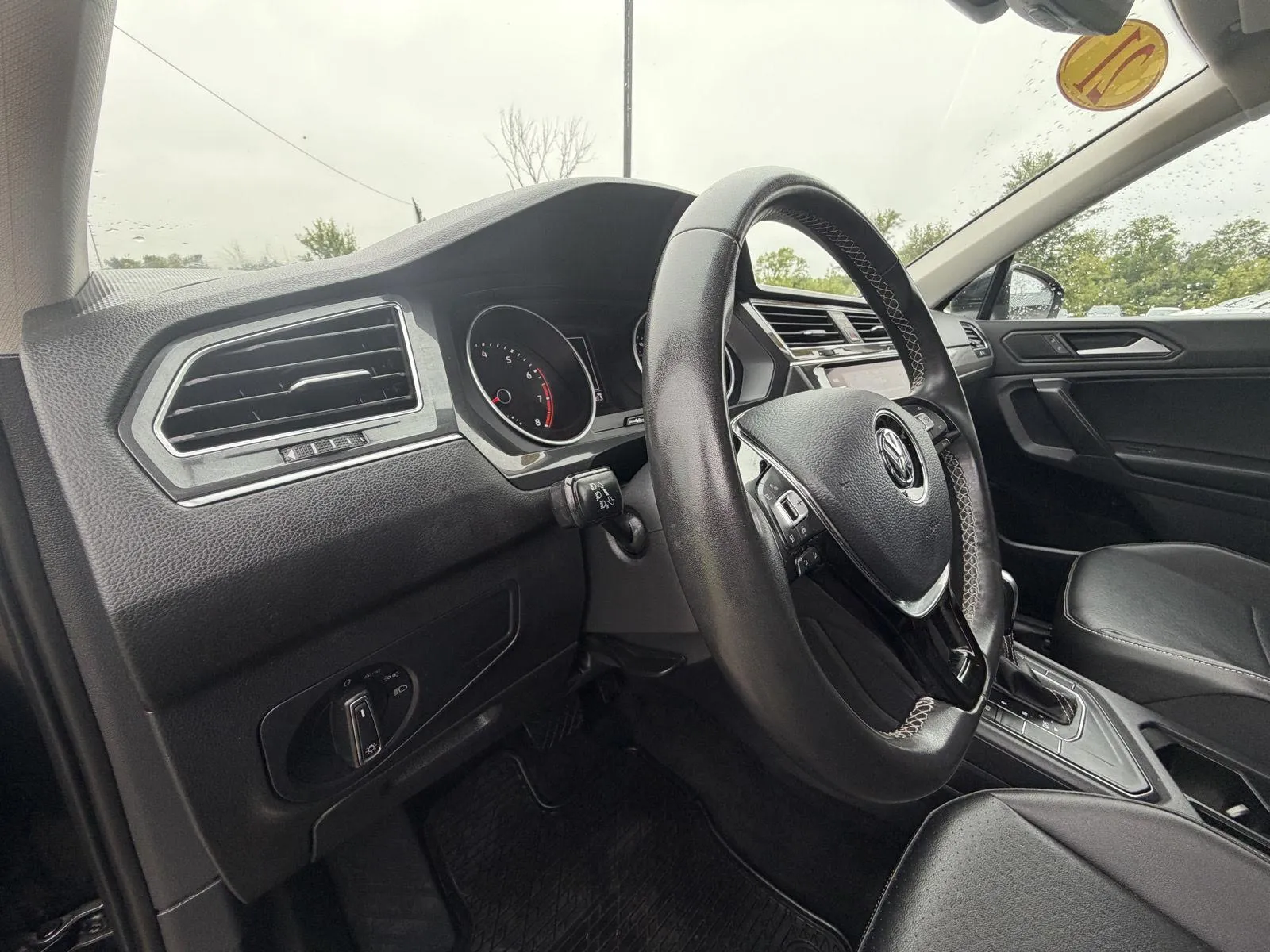Volkswagen Tiguan photo 11