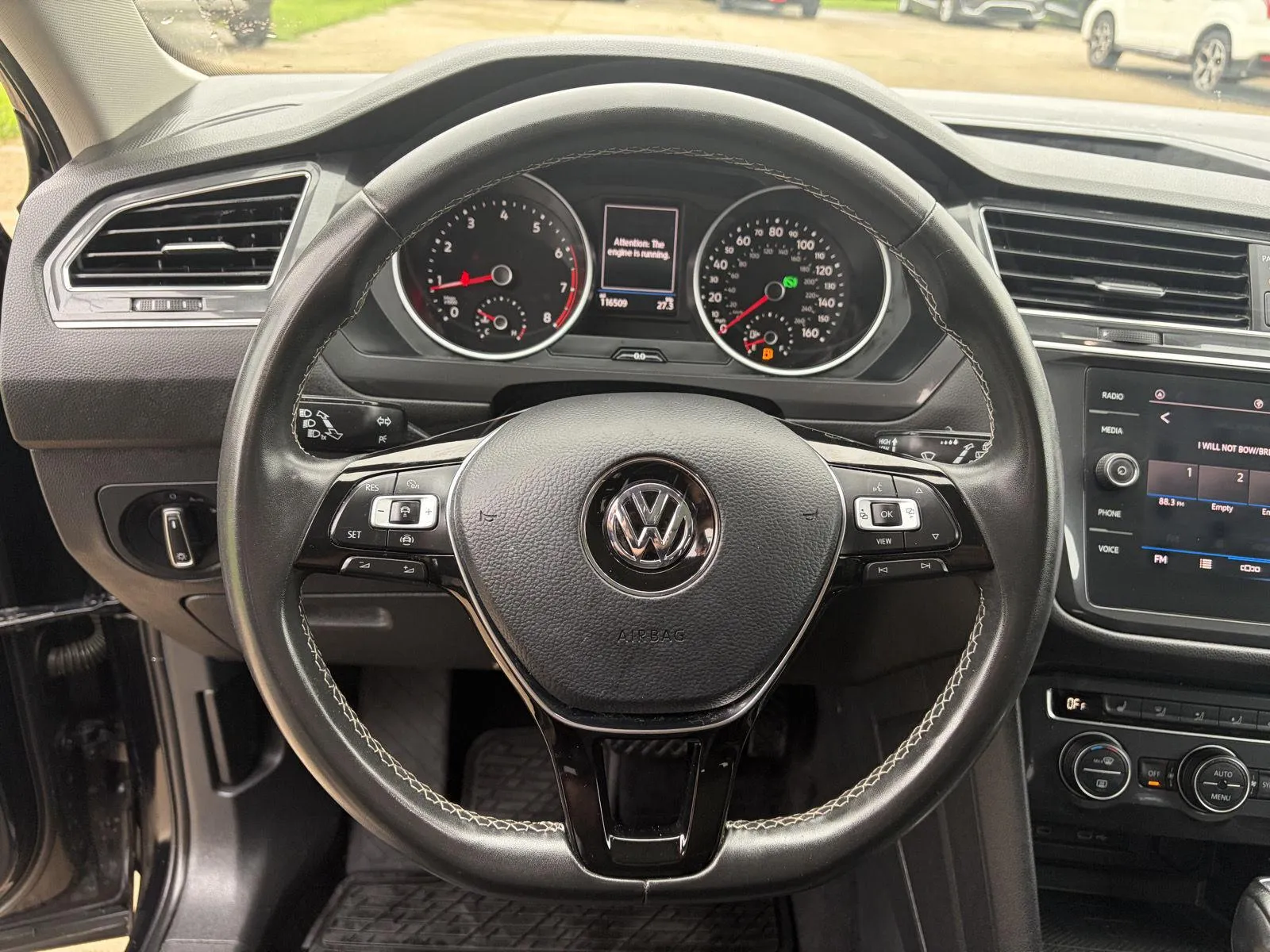 Volkswagen Tiguan photo 12