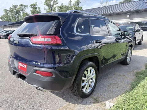 More photos of 2016 Jeep Cherokee Limited at Houdek Auto Center, IA