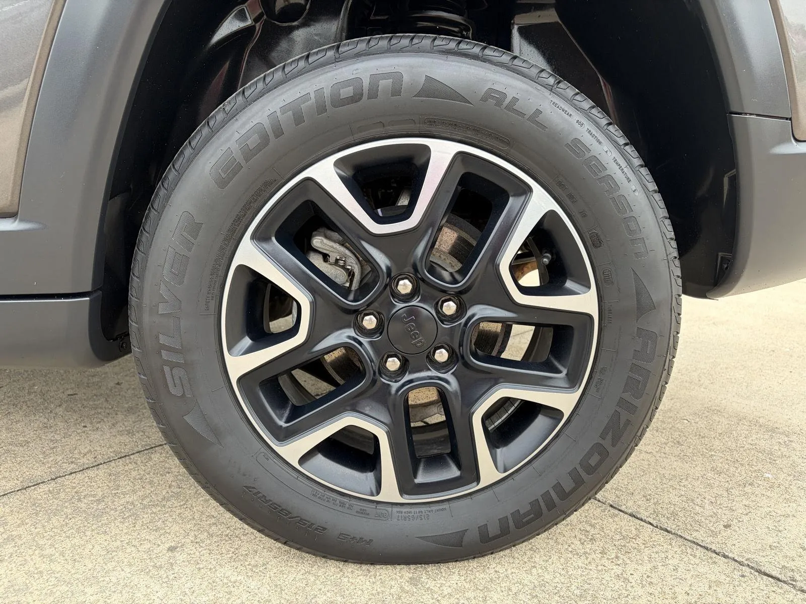 Jeep Compass photo 9