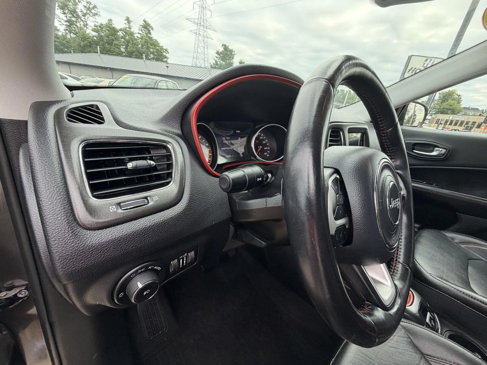 Jeep Compass photo 11