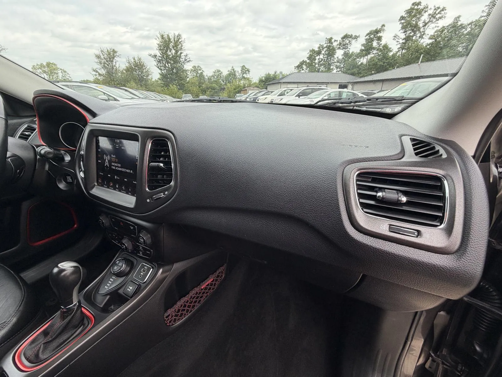 Jeep Compass photo 14