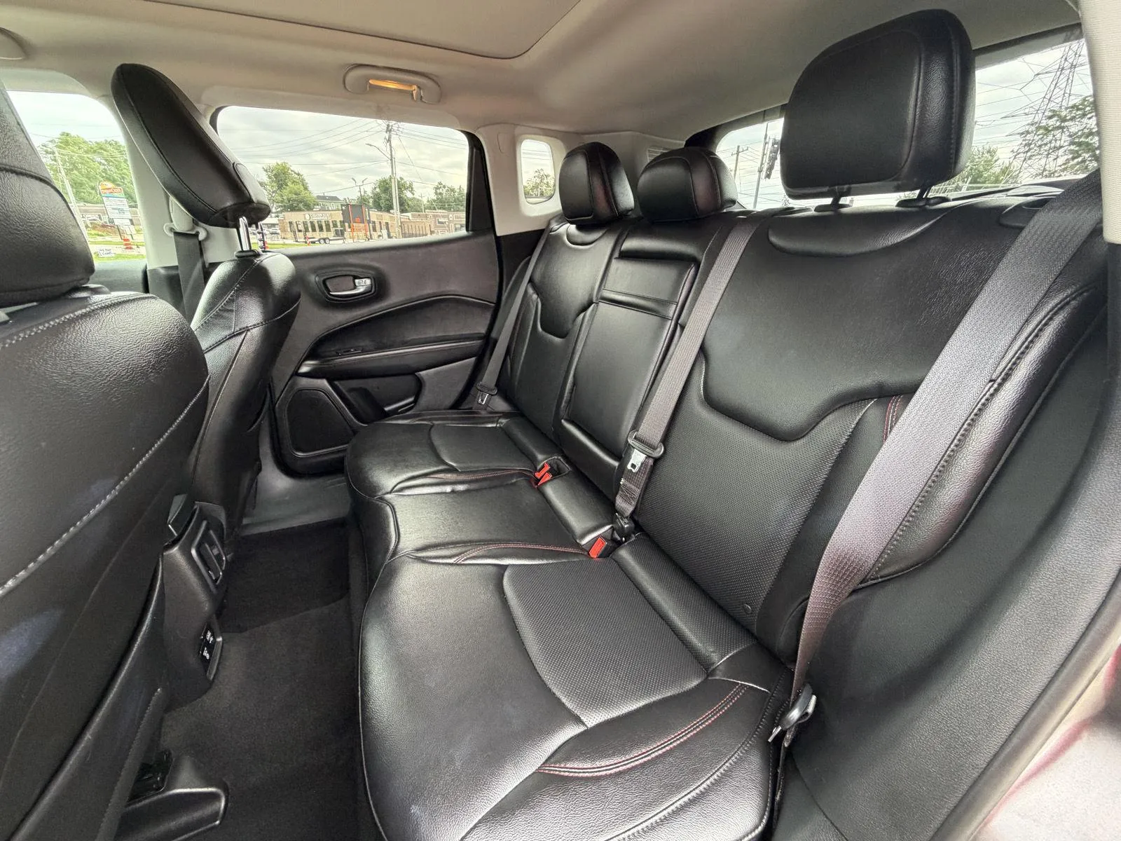 Jeep Compass photo 16