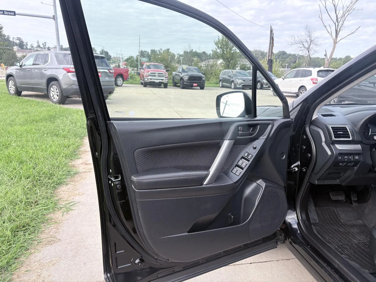 Subaru Forester photo 10