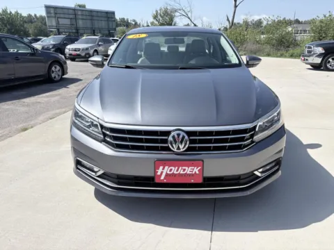 Photos of 2018 Volkswagen Passat 2.0T SE for sale in Marion, IA at Houdek Auto Center