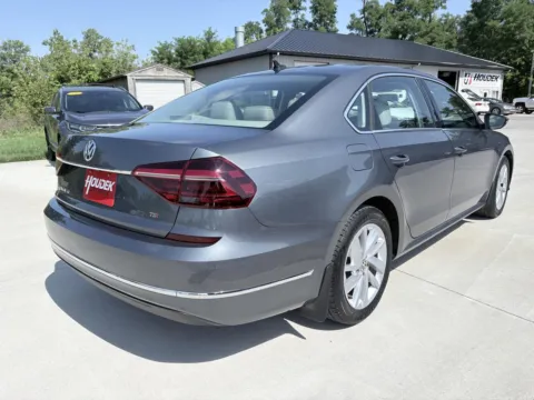 More photos of 2018 Volkswagen Passat 2.0T SE at Houdek Auto Center, IA
