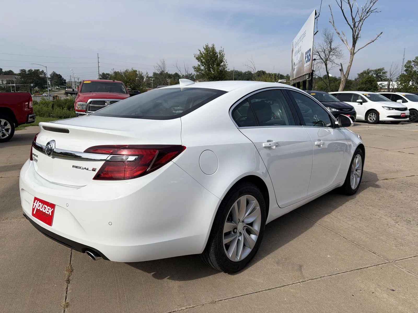 Buick Regal photo 8