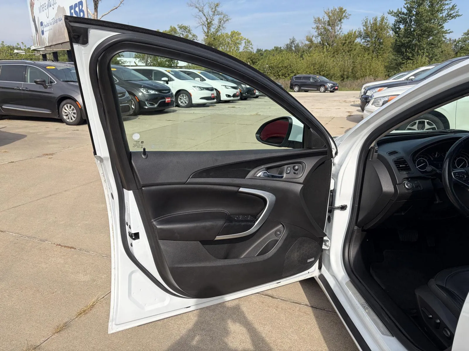 Buick Regal photo 10