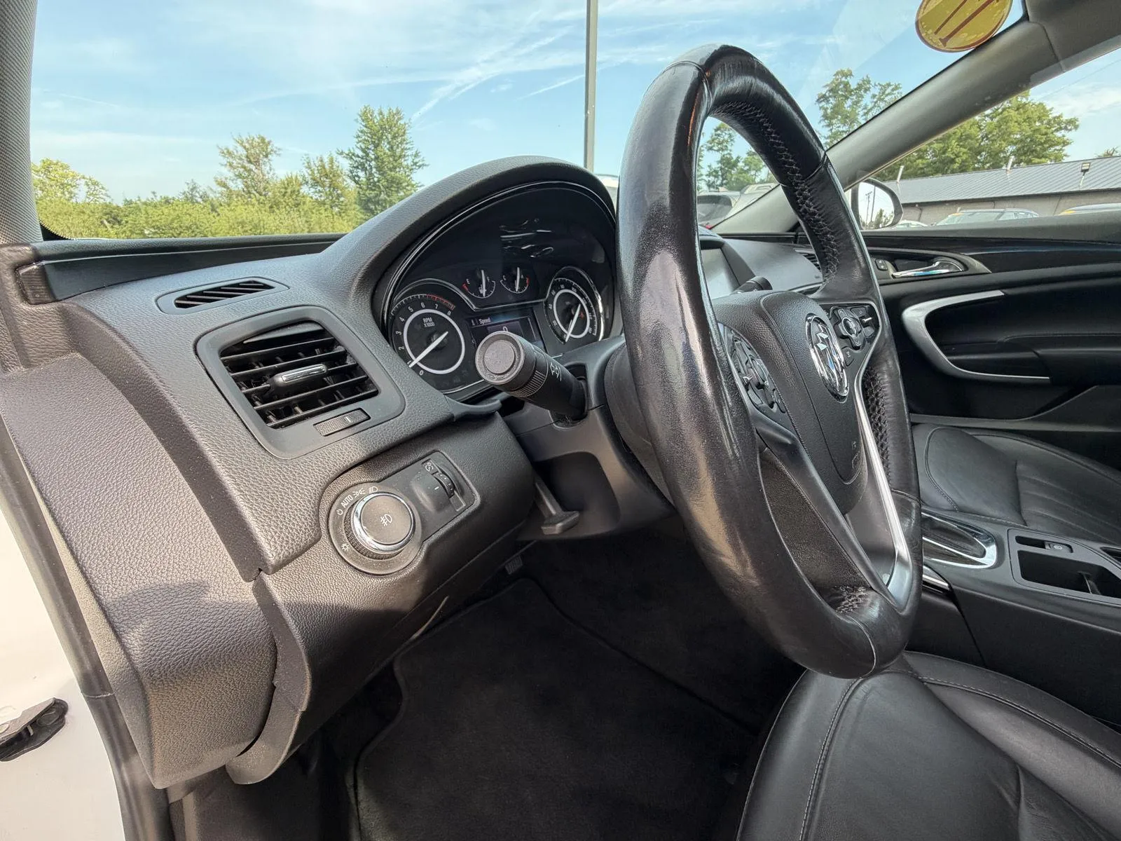 Buick Regal photo 11