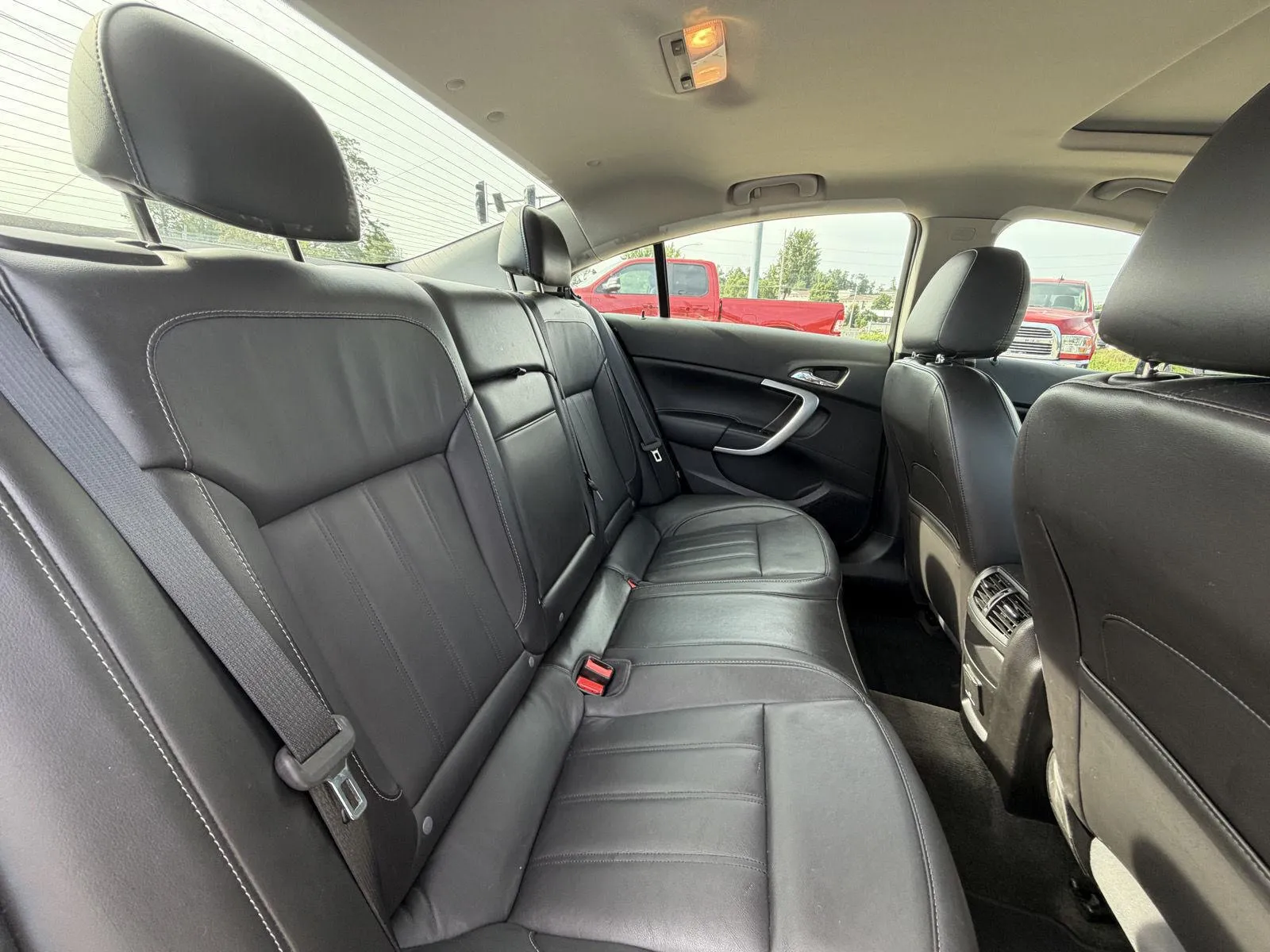 Buick Regal photo 16