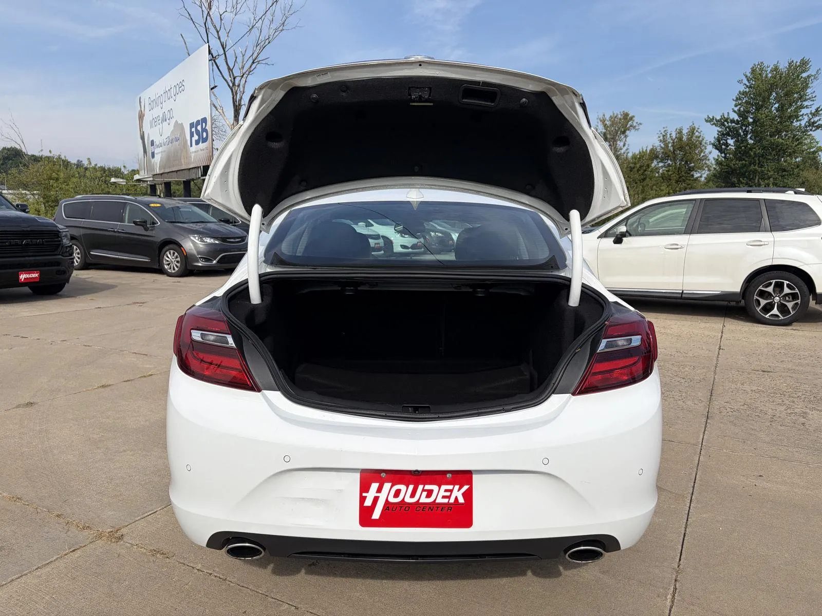 Buick Regal photo 23