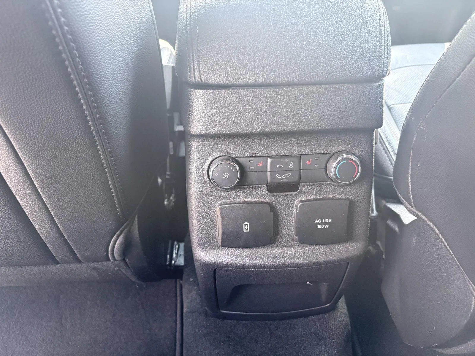 Ford Explorer photo 14