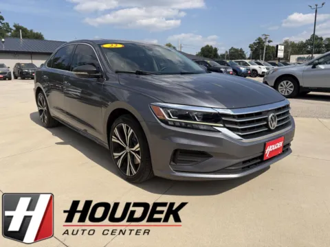 Gray 2022 Volkswagen Passat 2.0T SE for sale in Marion, IA