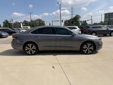 More photos of 2022 Volkswagen Passat 2.0T SE at Houdek Auto Center, IA