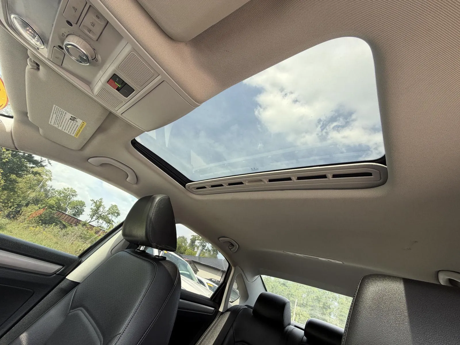 Volkswagen Passat photo 23