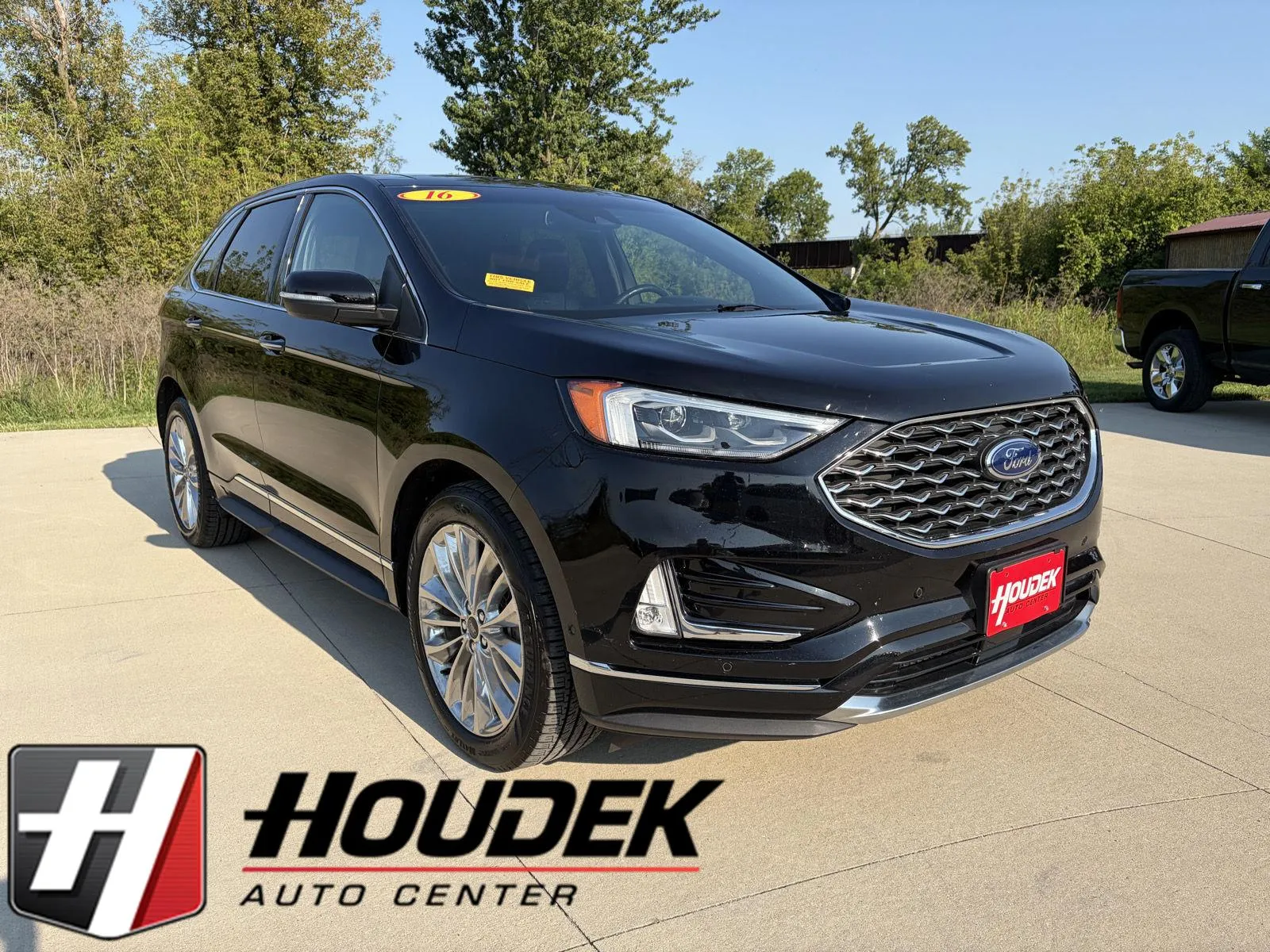 2020 Ford Edge Titanium