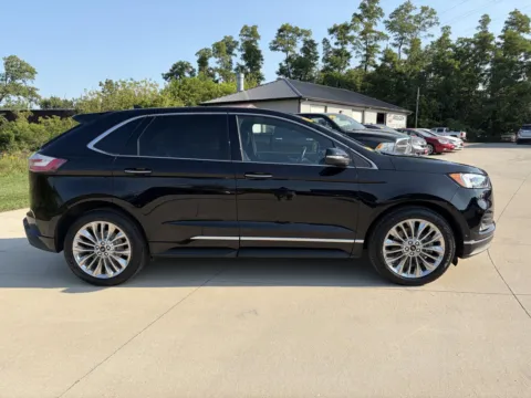 More photos of 2020 Ford Edge Titanium at Houdek Auto Center, IA