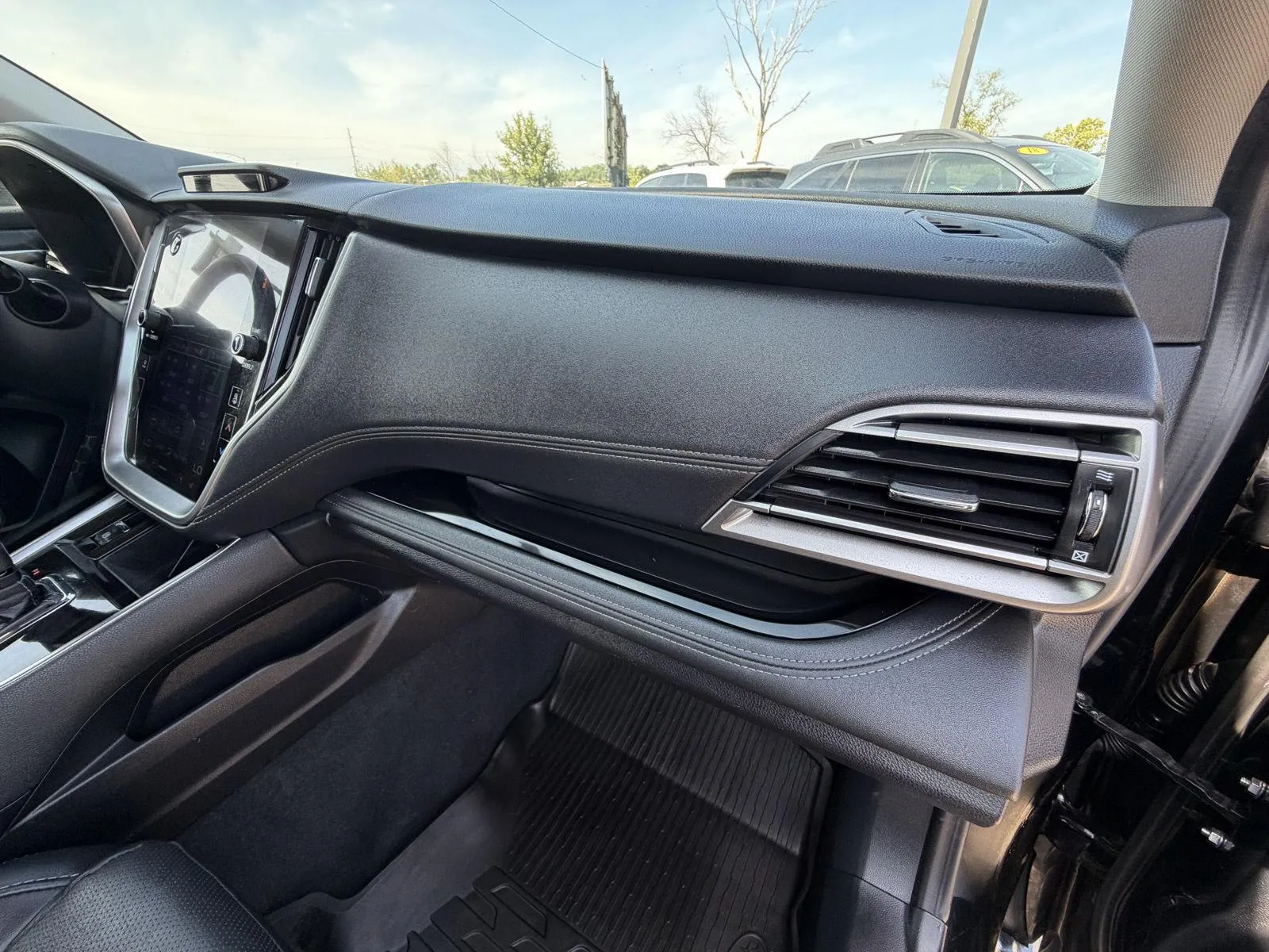 Subaru Outback photo 14