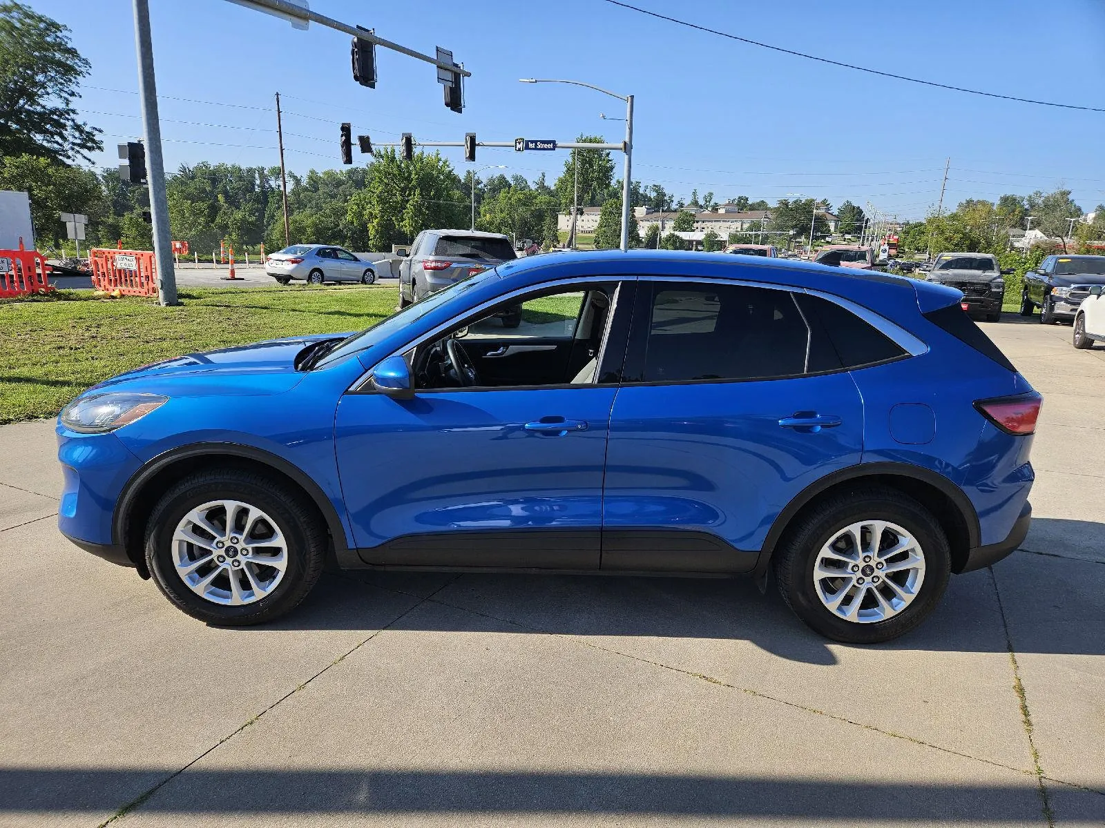 Ford Escape photo 3