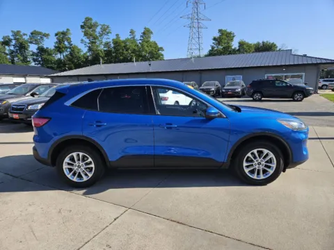 More photos of 2020 Ford Escape SE at Houdek Auto Center, IA