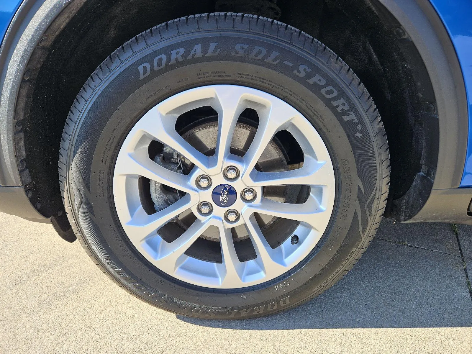 Ford Escape photo 8