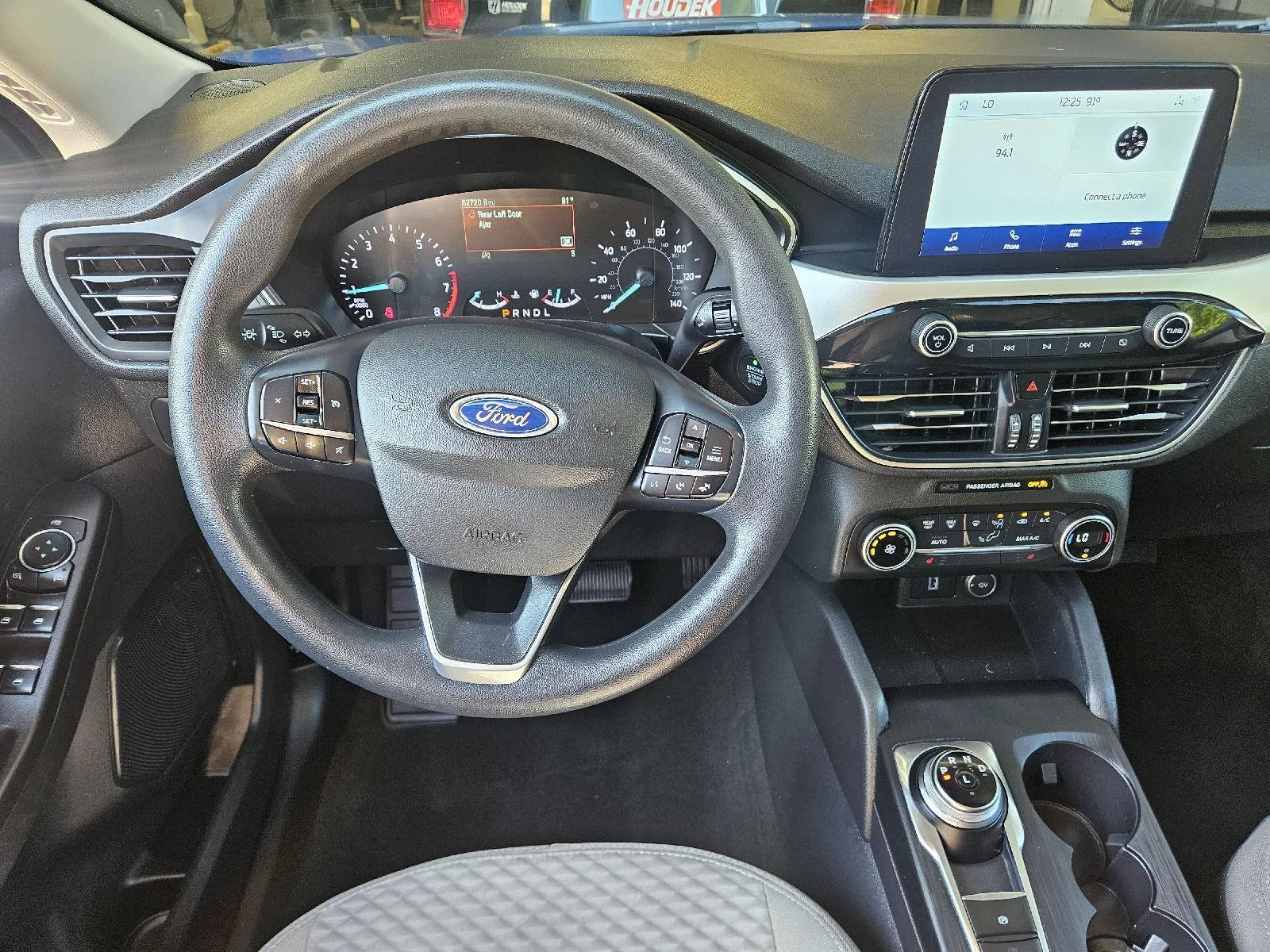 Ford Escape photo 12