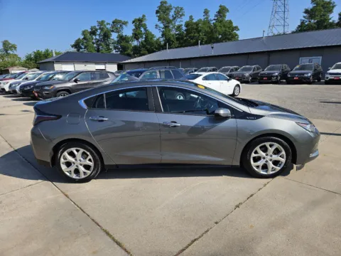 More photos of 2017 Chevrolet Volt Premier at Houdek Auto Center, IA