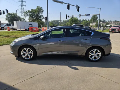 More photos of 2017 Chevrolet Volt Premier at Houdek Auto Center, IA