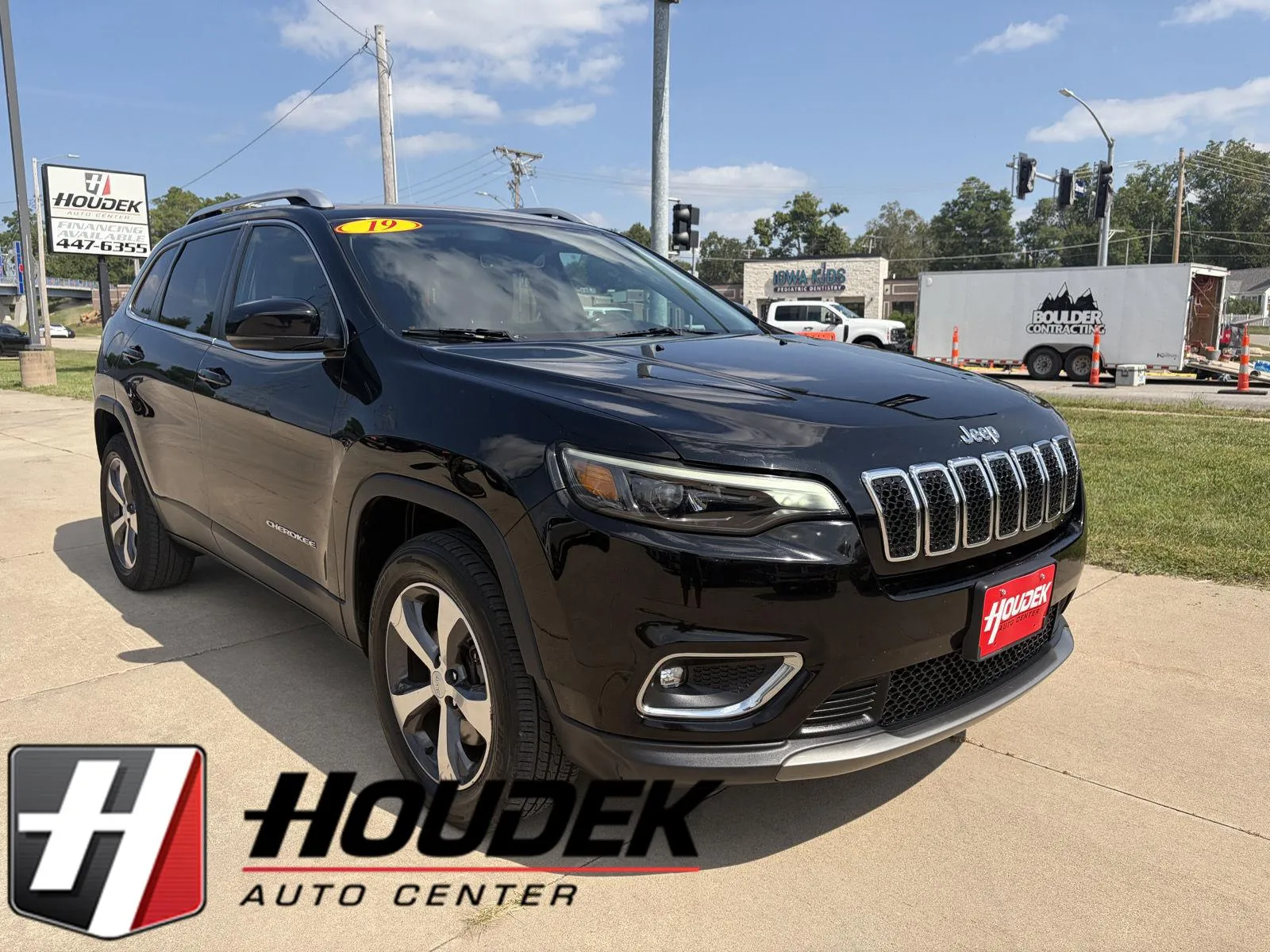 Black 2019 Jeep Cherokee Limited for sale in Marion, IA