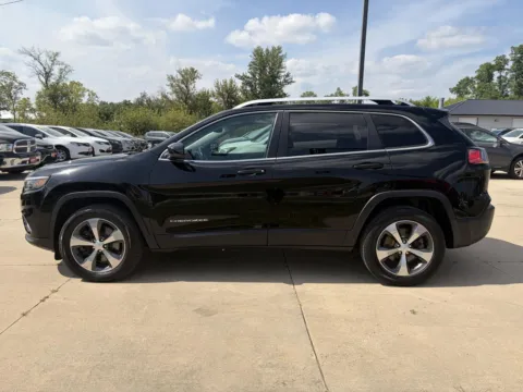More photos of 2019 Jeep Cherokee Limited at Houdek Auto Center, IA