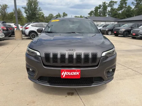 Photos of 2020 Jeep Cherokee High Altitude for sale in Marion, IA at Houdek Auto Center