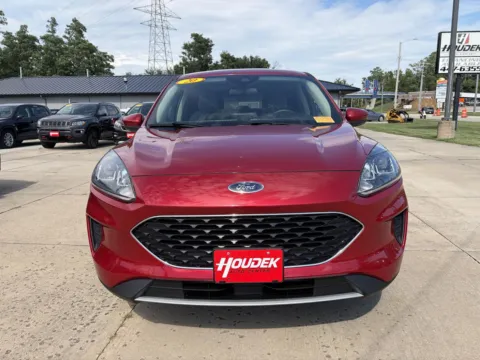 Photos of 2020 Ford Escape SE for sale in Marion, IA at Houdek Auto Center