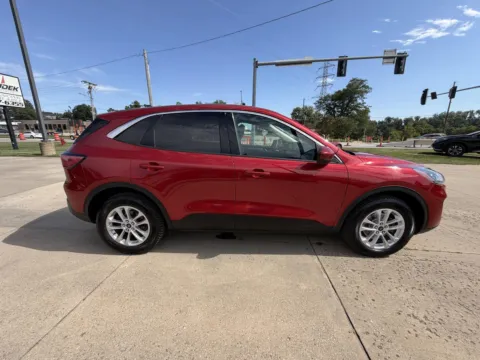 More photos of 2020 Ford Escape SE at Houdek Auto Center, IA
