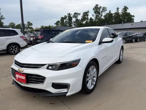 Another view of 2018 Chevrolet Malibu LT for sale in Marion, IA at Houdek Auto Center