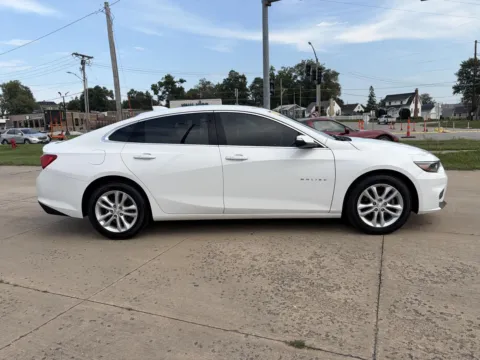 More photos of 2018 Chevrolet Malibu LT at Houdek Auto Center, IA
