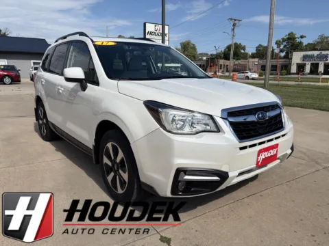 White 2017 Subaru Forester Premium for sale in Marion, IA