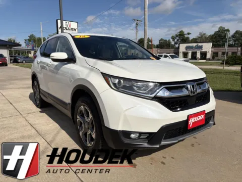 White 2018 Honda CR-V EX for sale in Marion, IA
