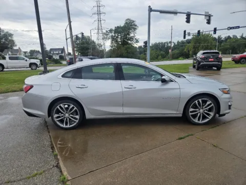 More photos of 2022 Chevrolet Malibu LT at Houdek Auto Center, IA