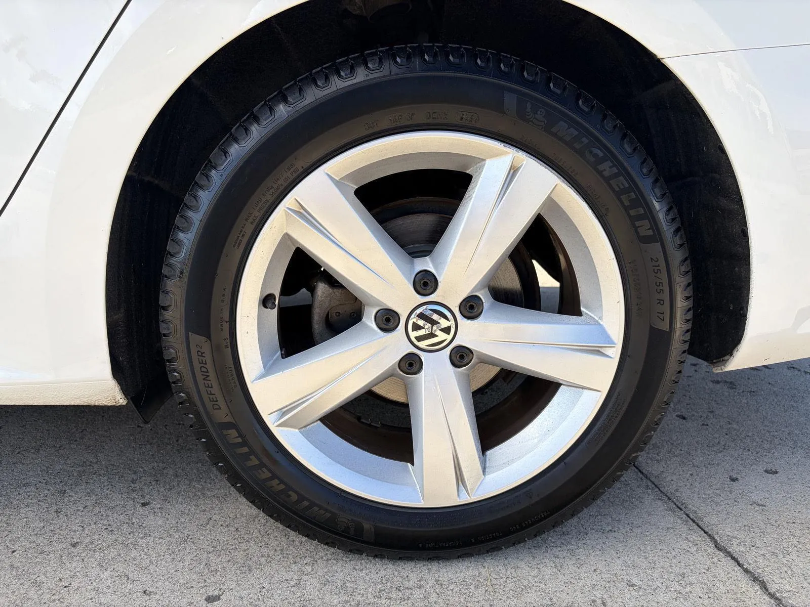Volkswagen Passat photo 9
