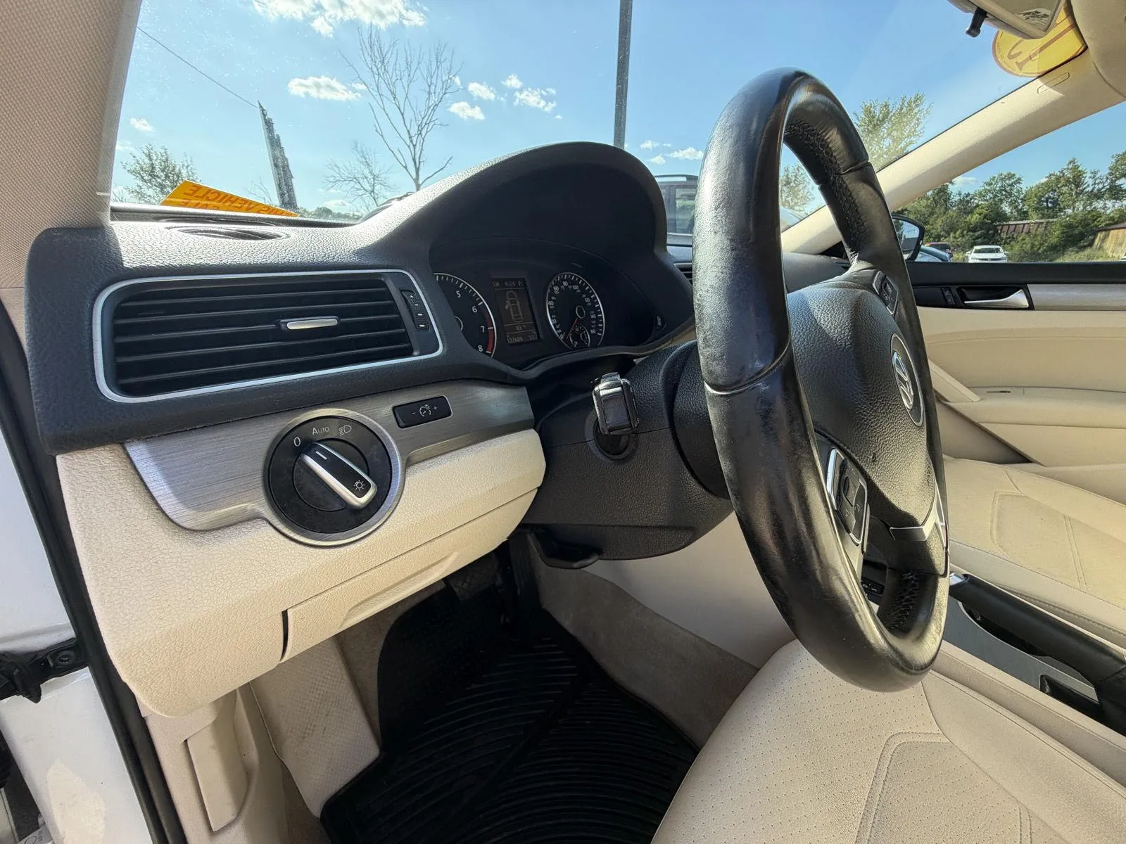 Volkswagen Passat photo 11