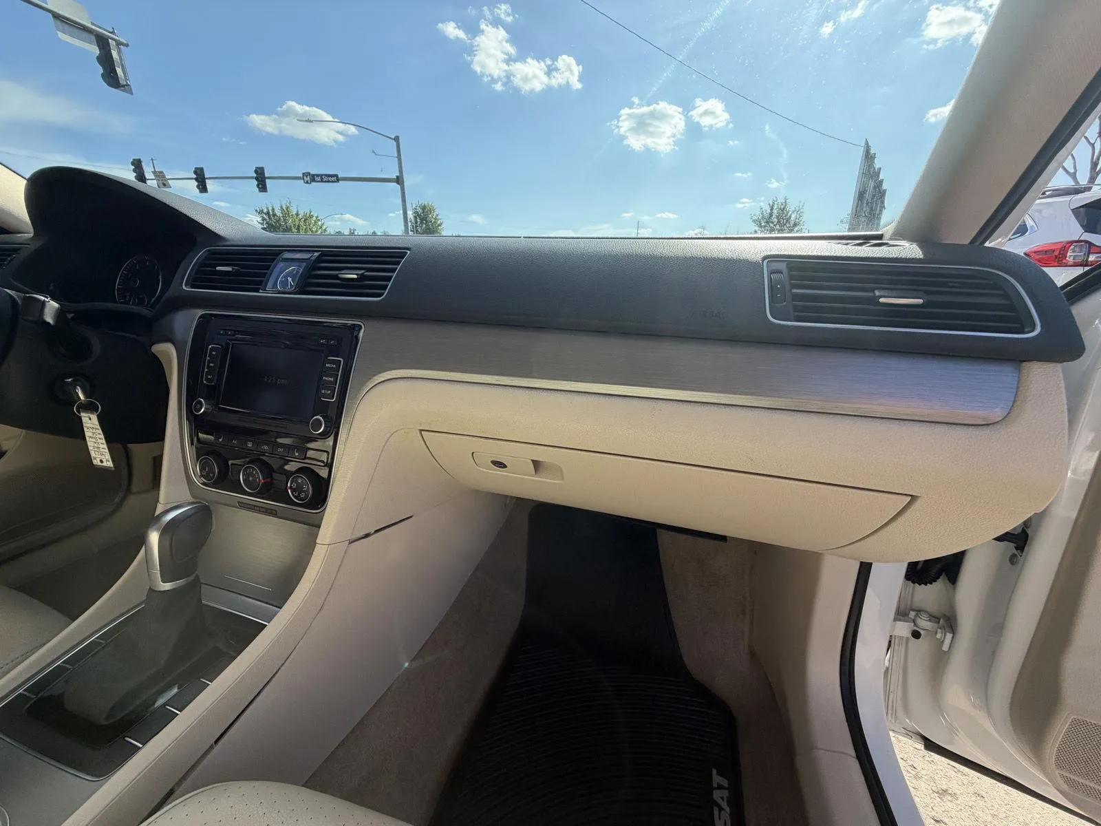 Volkswagen Passat photo 14