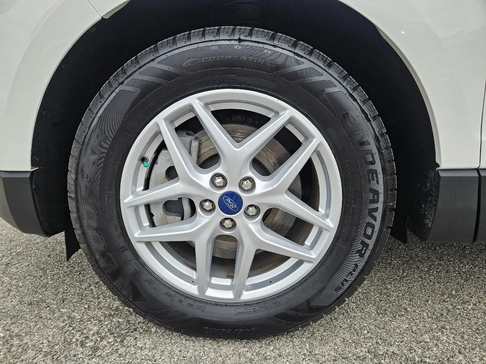 Ford Edge photo 9