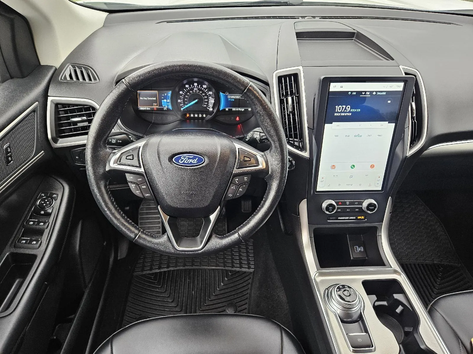 Ford Edge photo 14
