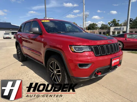 Red 2017 Jeep Grand Cherokee Trailhawk 4WD for sale in Marion, IA