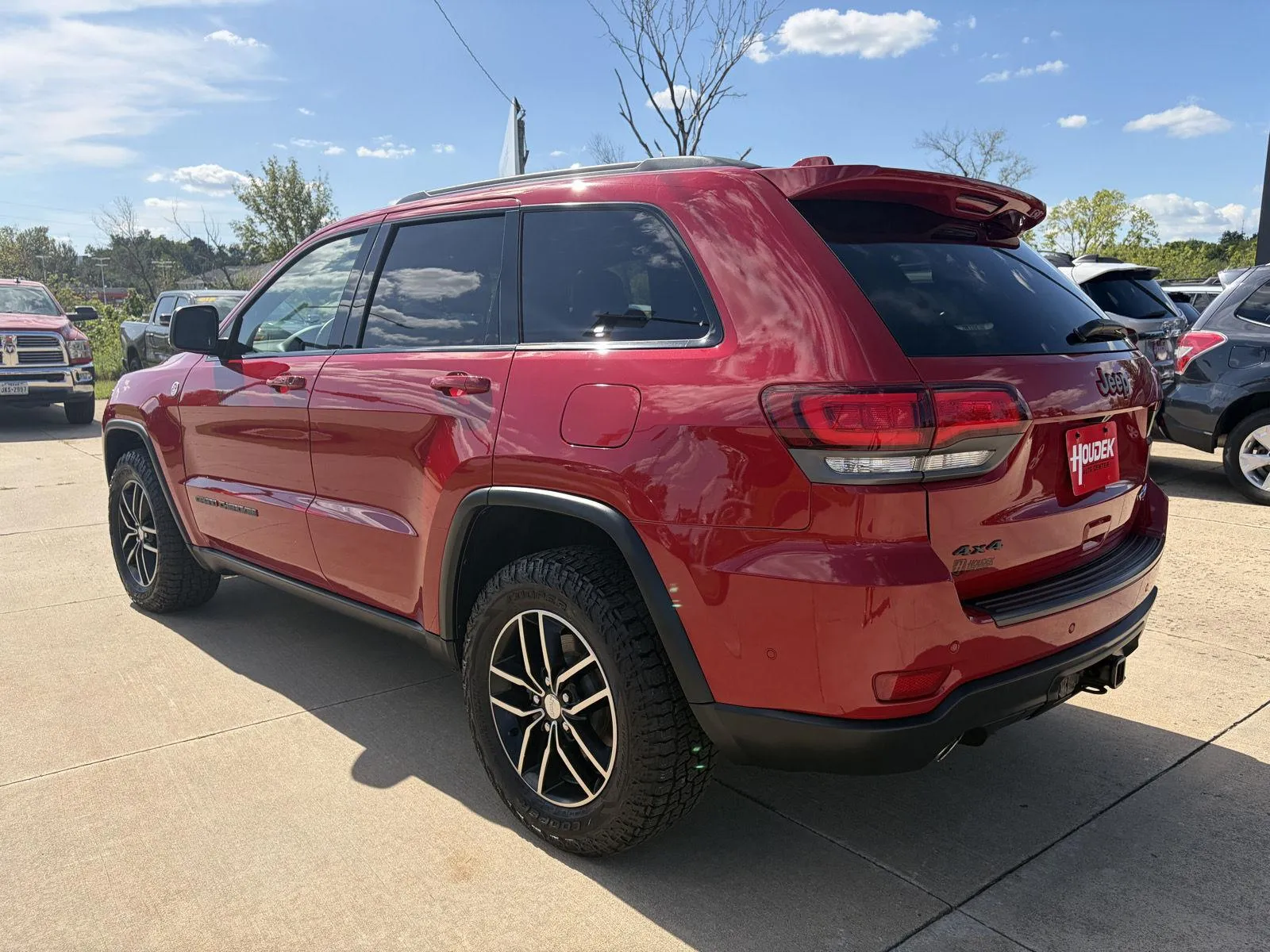 Jeep Grand Cherokee photo 6