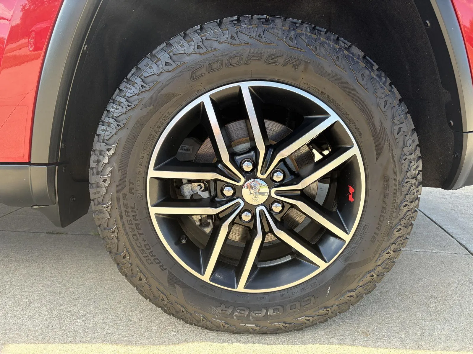 Jeep Grand Cherokee photo 9