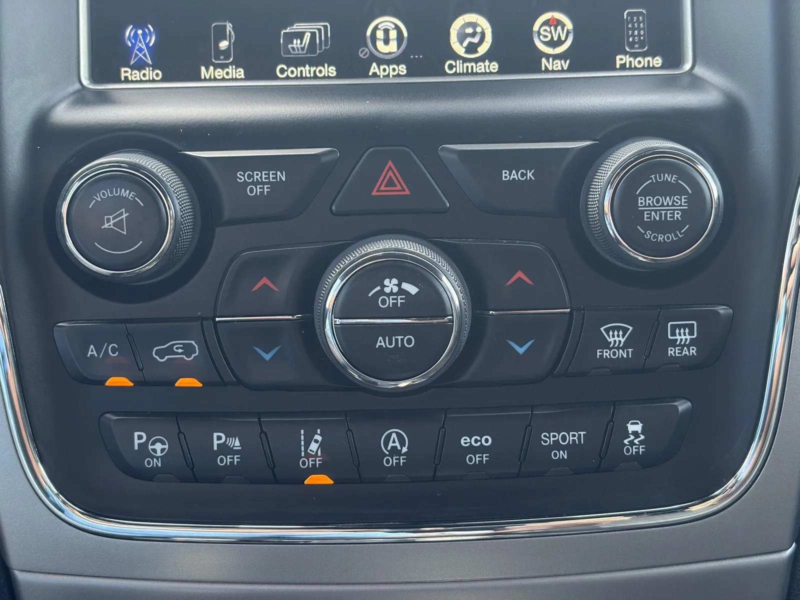 Jeep Grand Cherokee photo 20