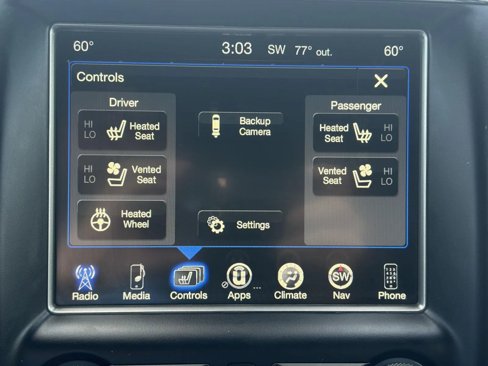 Jeep Grand Cherokee photo 21
